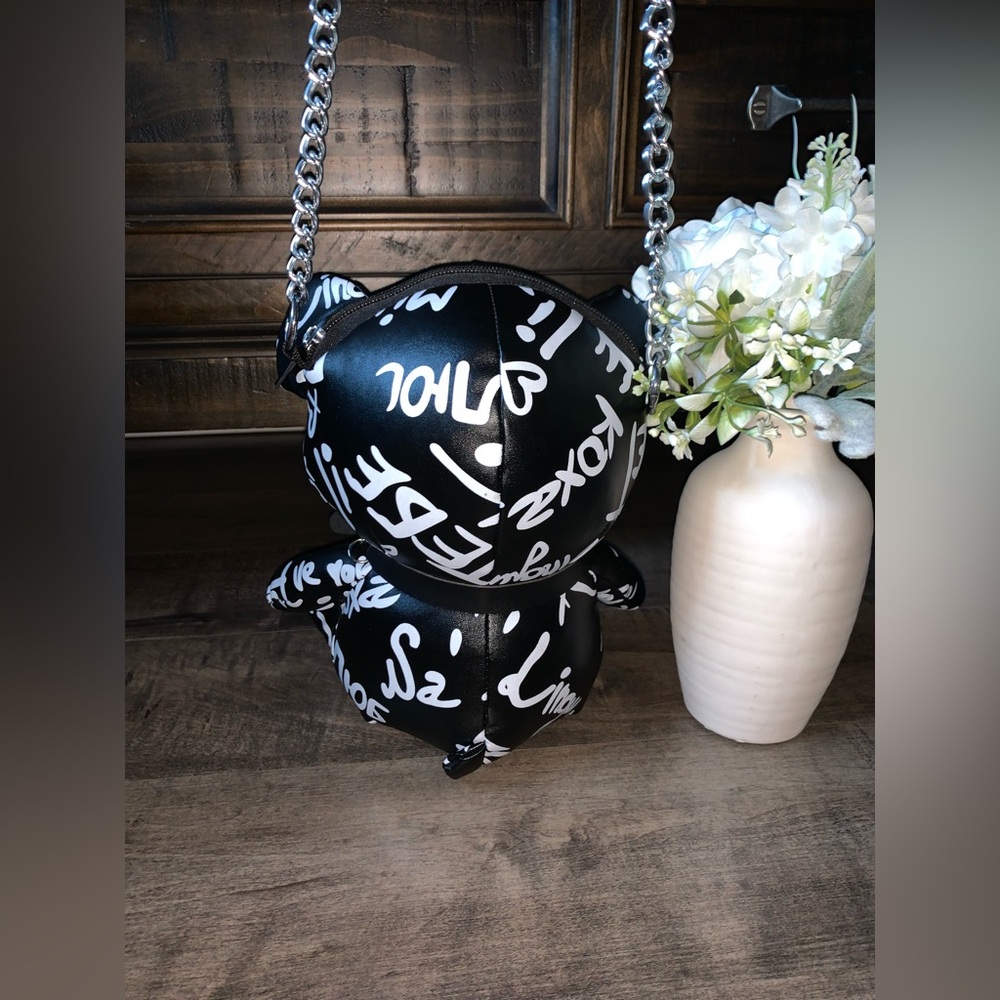 GRAFFITI TEDDY BEAR CROSSBODY - Picture 4 of 8